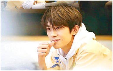 朋友请听好吉他谱_易烊千玺-何炅-谢娜_G调弹唱六线谱
