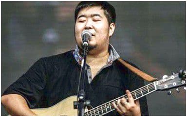 悲了伤的老王吉他谱_宋冬野_E调指法扫弦版