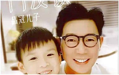 门没锁吉他谱_品冠儿子_G调原版