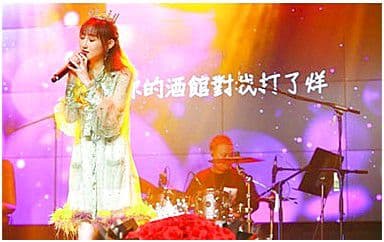 你|的|酒|馆|对|我|打|了|烊|吉他谱_陈雪凝_C调