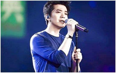 消失的月光吉他谱_李健_E调指法原版弹唱谱