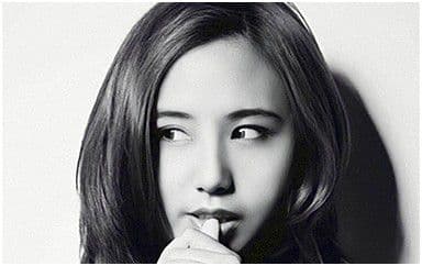 我们的故事吉他谱_左颜_G调指法原版弹唱谱